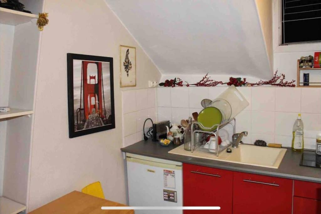 Agreable Studio Au Coeur De 14 Eme Arrondissement Appartamento