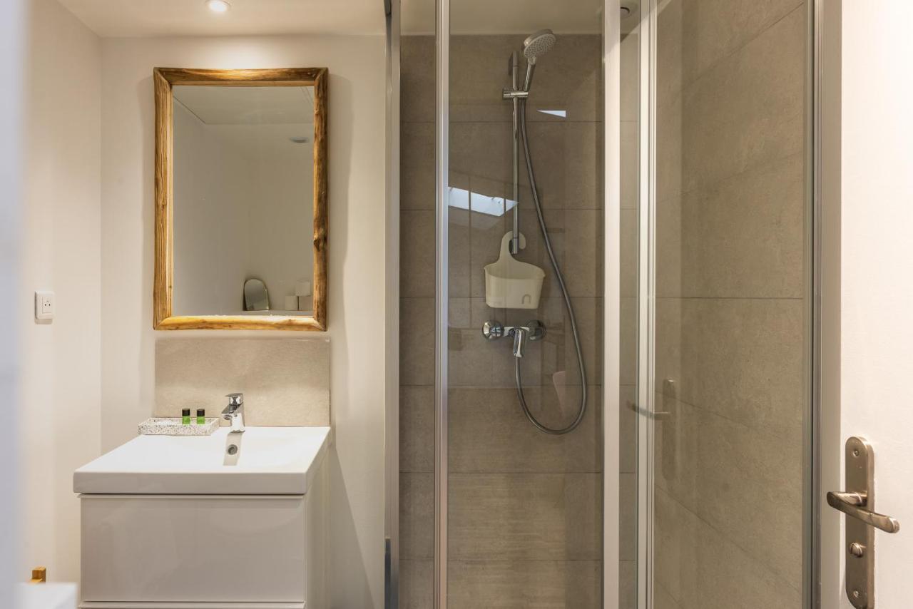 Outstanding Architect Loft - Canal St Martin * Parigi