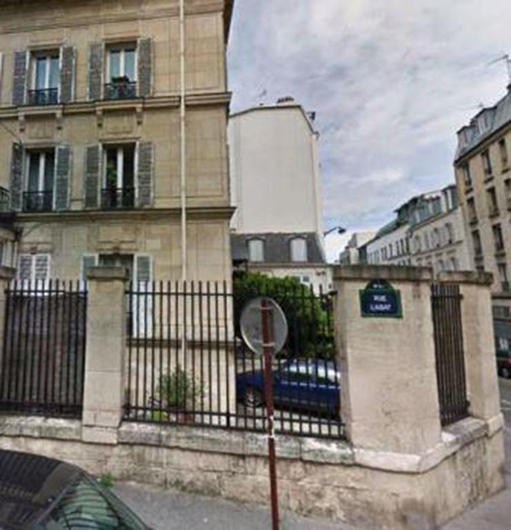 2 Pièces Proche Du Sacré Coeur Appartamento Parigi