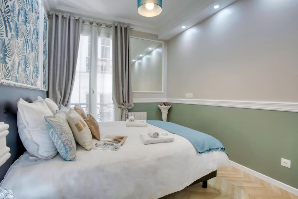 Elegant 120m2 3ch Quartier Romantique Centre Parigi