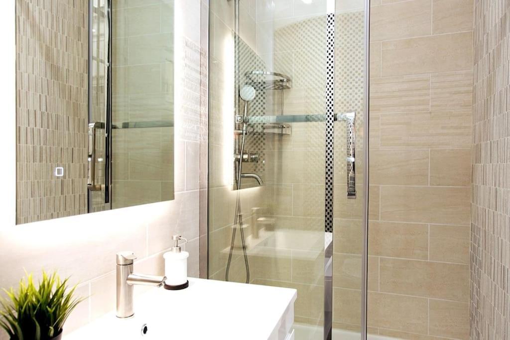 Elegant 120m2 3ch Quartier Romantique Centre Appartamento