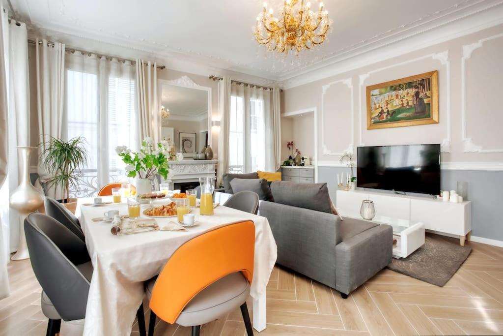 Appartamento Elegant 120m2 3ch Quartier Romantique Centre Parigi