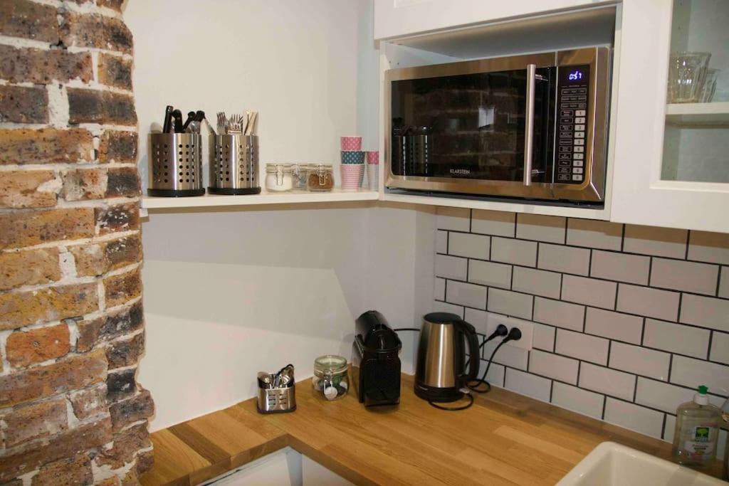 Apartment Another Brick In The In Sleeps 9 Paris