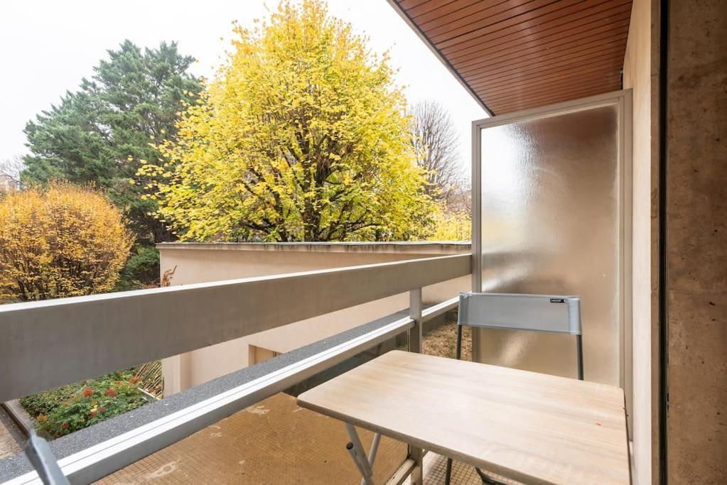 Apartment Proche Champs Elysees