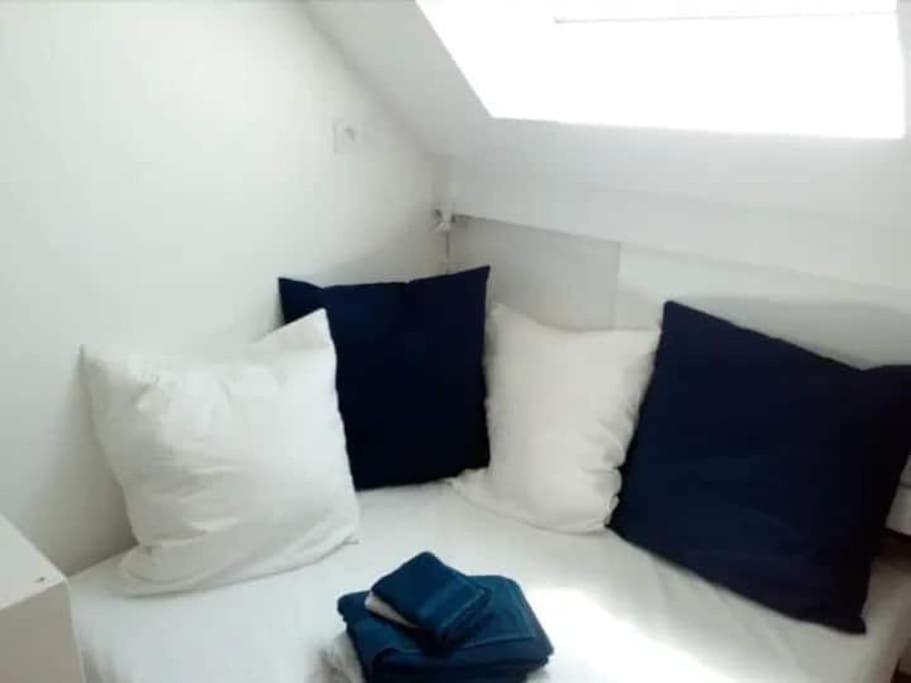Apartment Studio Propre Calme Vue Ascenseur *