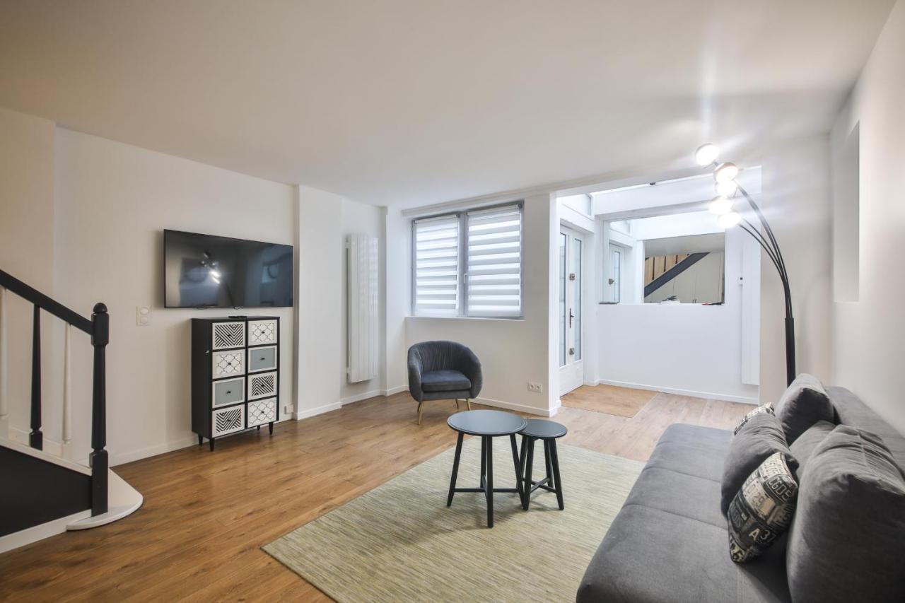 Apartment 2.luxueux Duplex 6/8pers/full Equipped/republique *