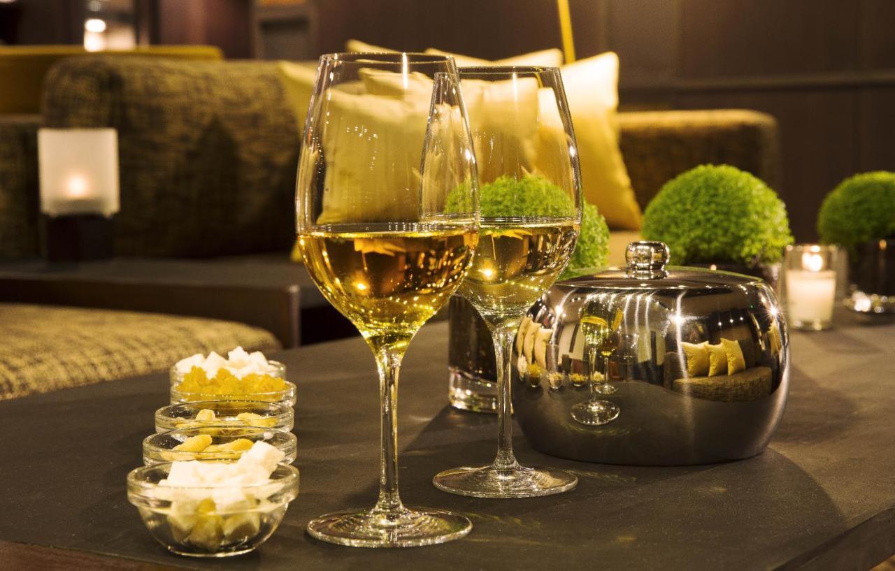 Saxe Eiffel Hotel 4*