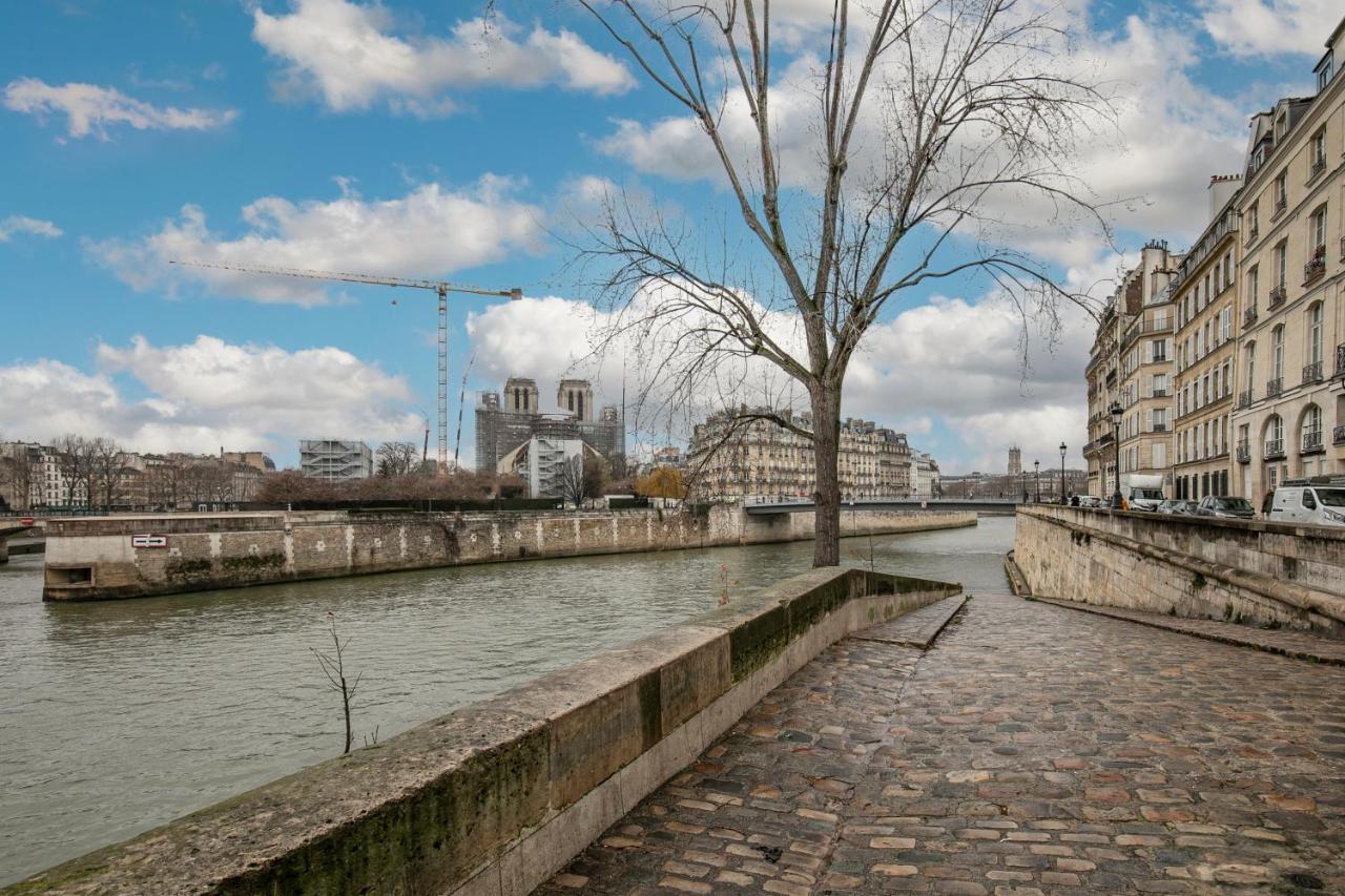 Le De L'ile Apartment *