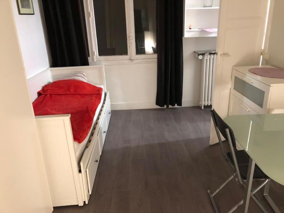 Appartamento Beau Appartement,proche De Metro Parigi