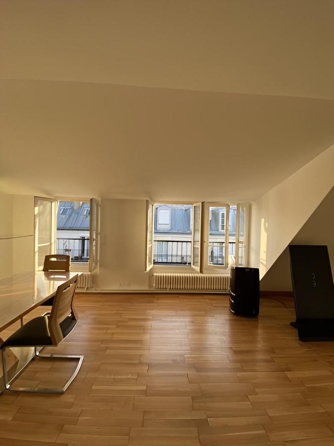 Upscale 80m2 2 Bedroom Near Champs Elysees *