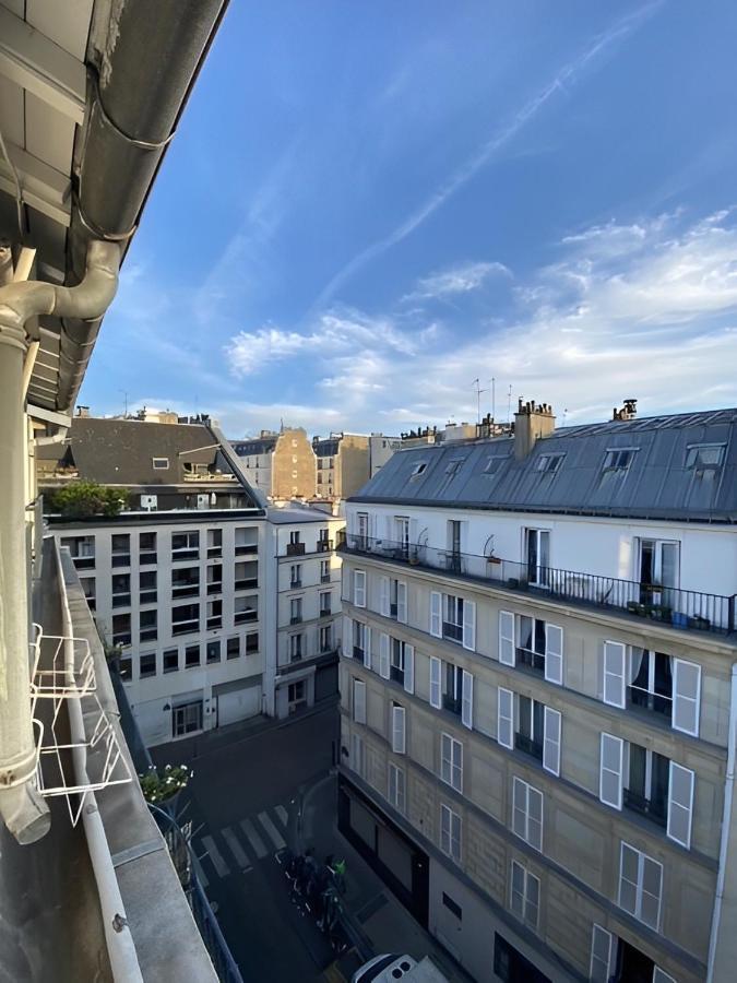 Upscale 80m2 2 Bedroom Near Champs Elysees Paris