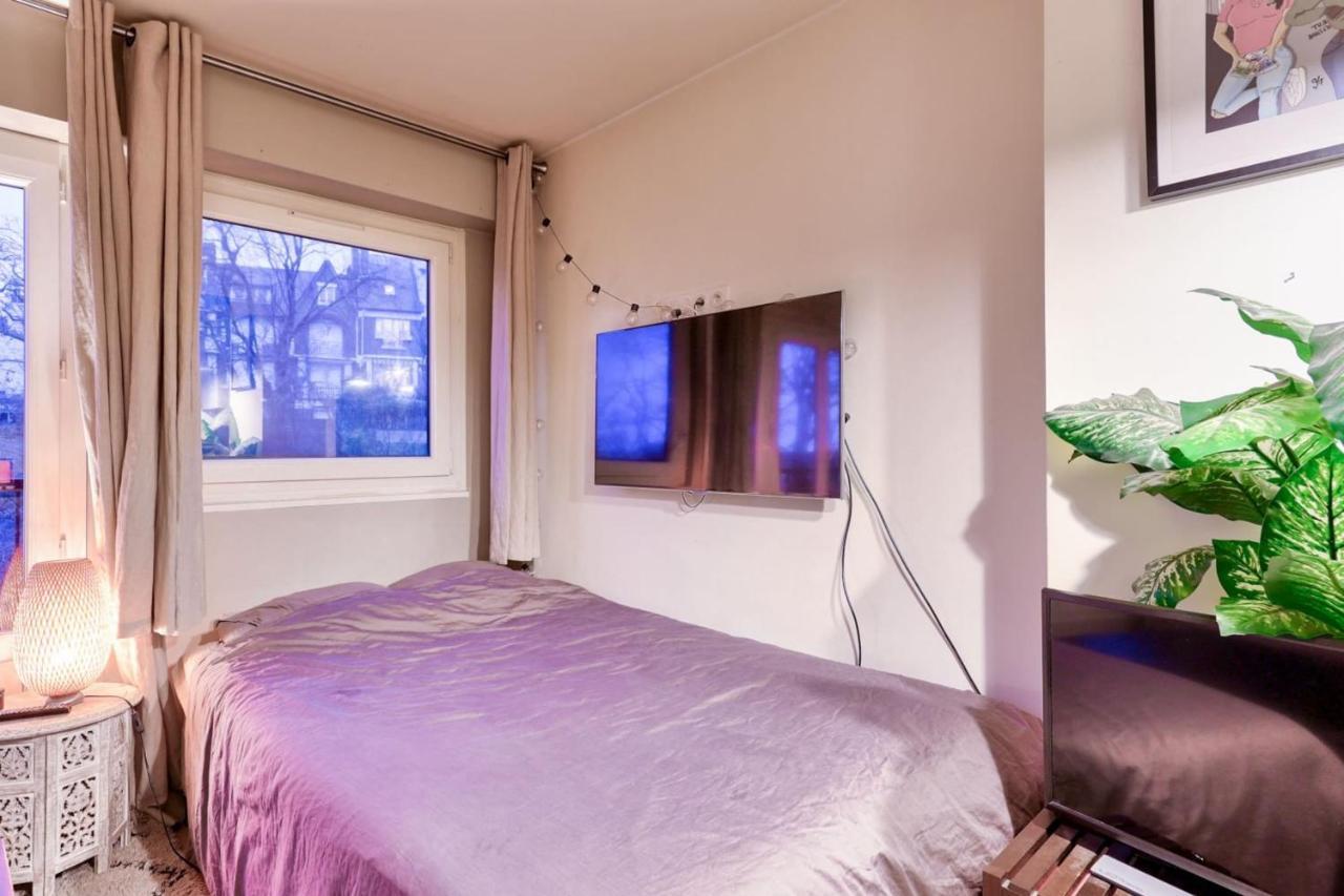 Cozy For 2 Located In 19 Appartamento