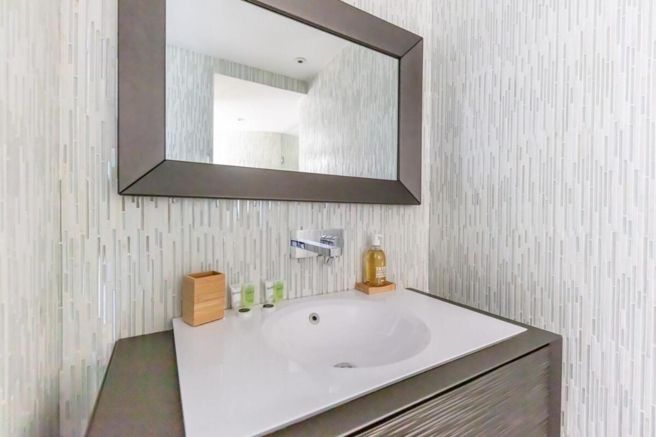 Modern - 1br-4p -arc De Triomphe * Paris