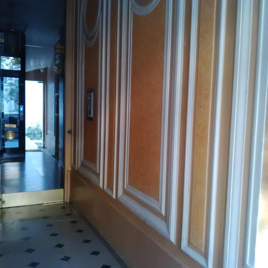Bridgestreet Champs-elysees Apartment