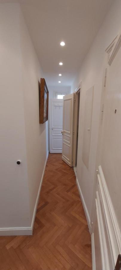 Bridgestreet Champs-elysees Apartment