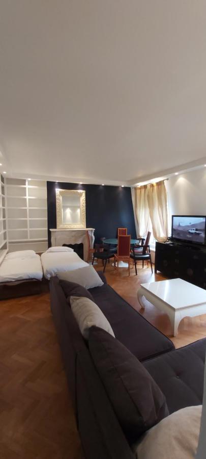 Apartment Bridgestreet Champs-elysees Paris