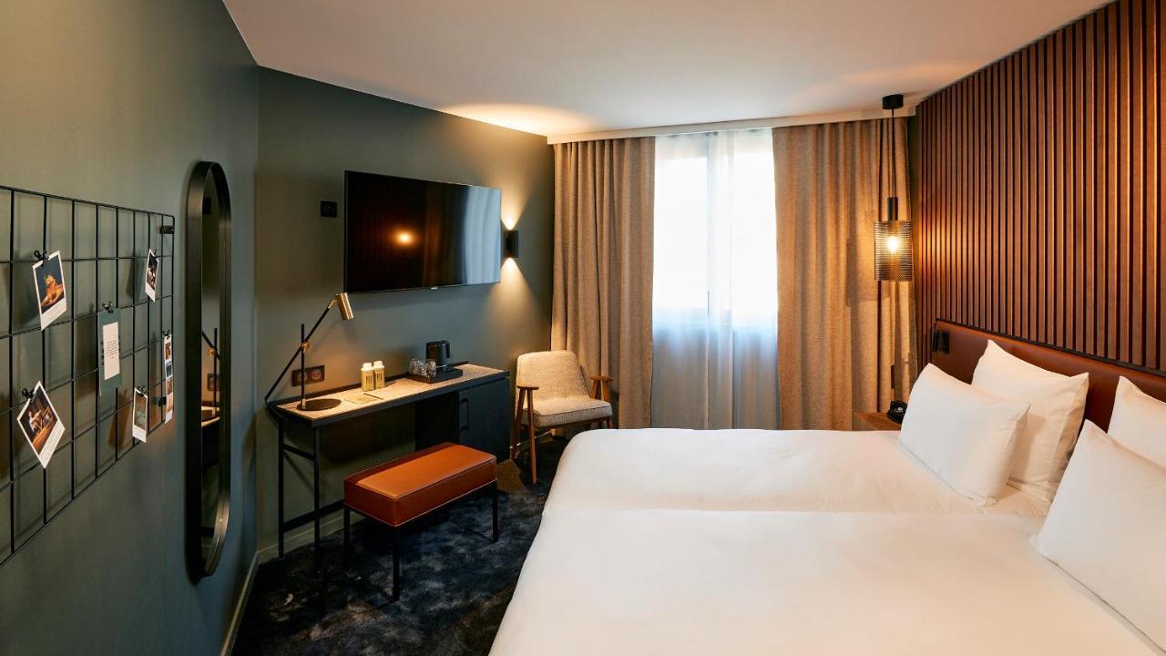 Hotel Le Bellune Parigi