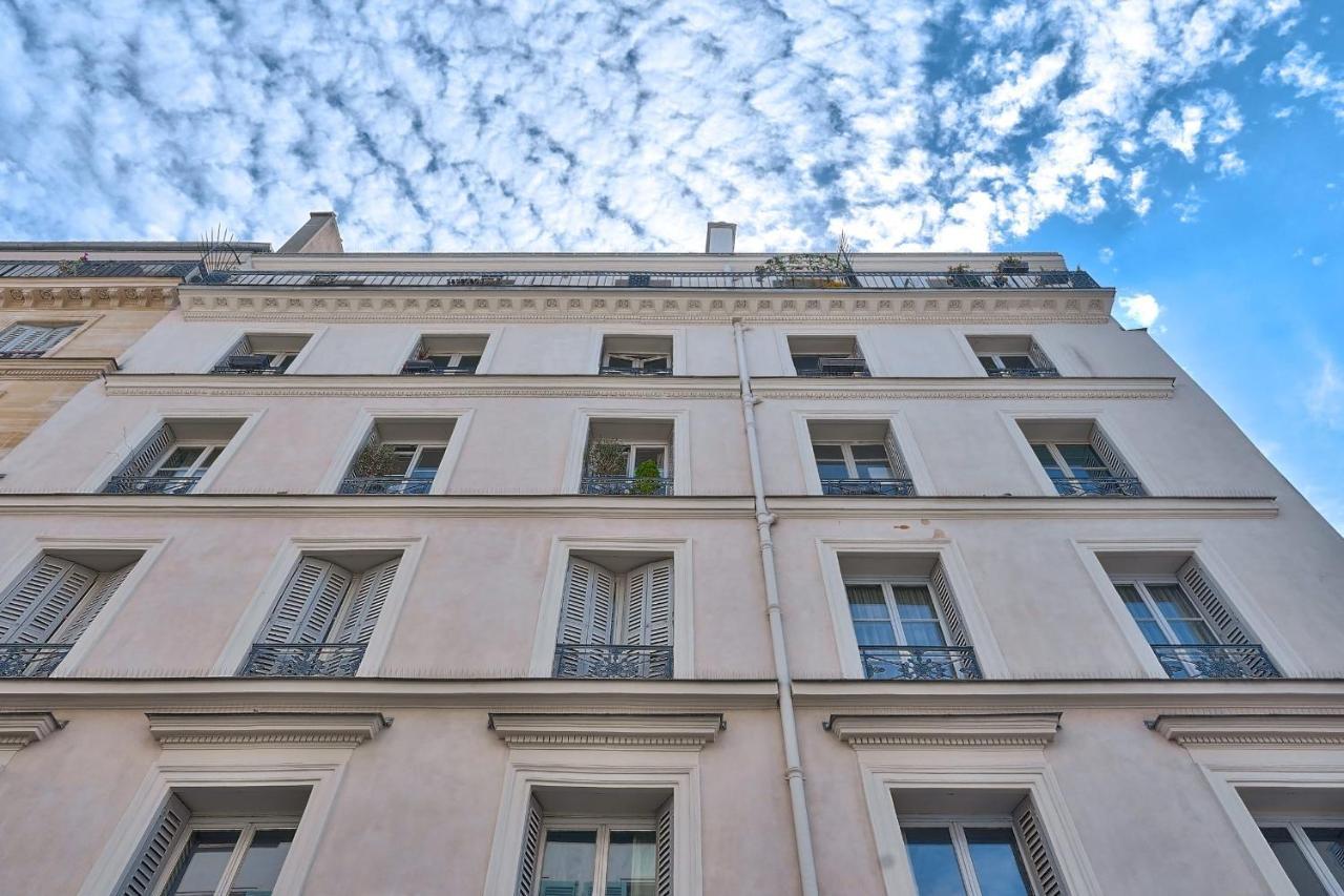 Bright In The Heart Of Batignolles *