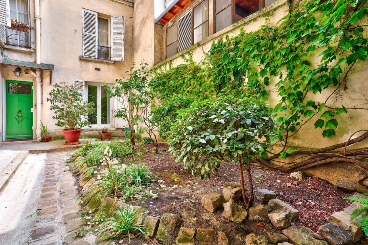 Bright In The Heart Of Batignolles Parigi