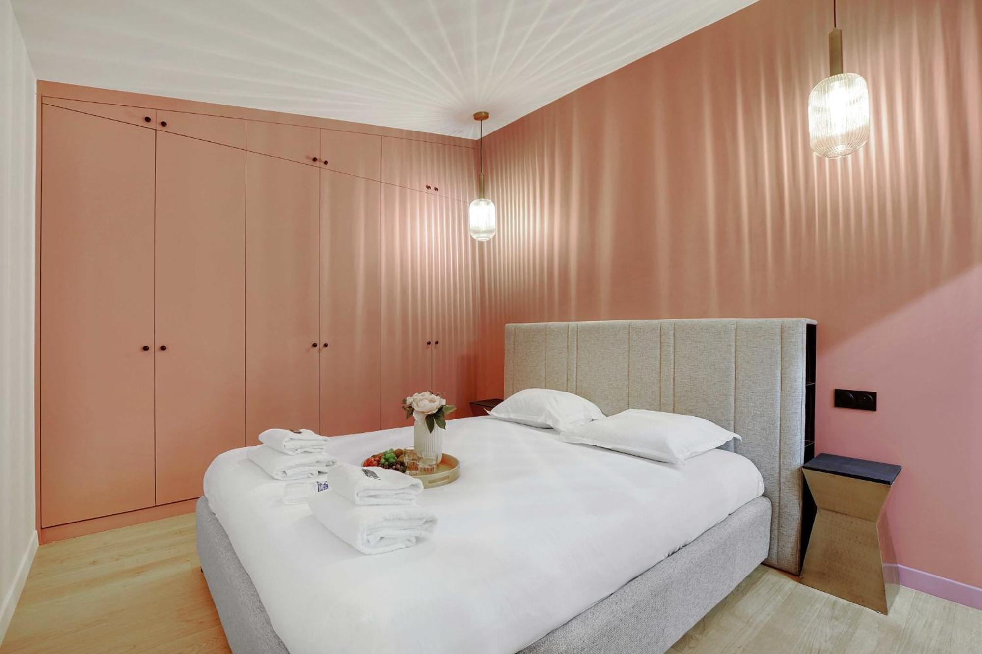 Magnificent 3bdr-6pax Batignolles * Paris