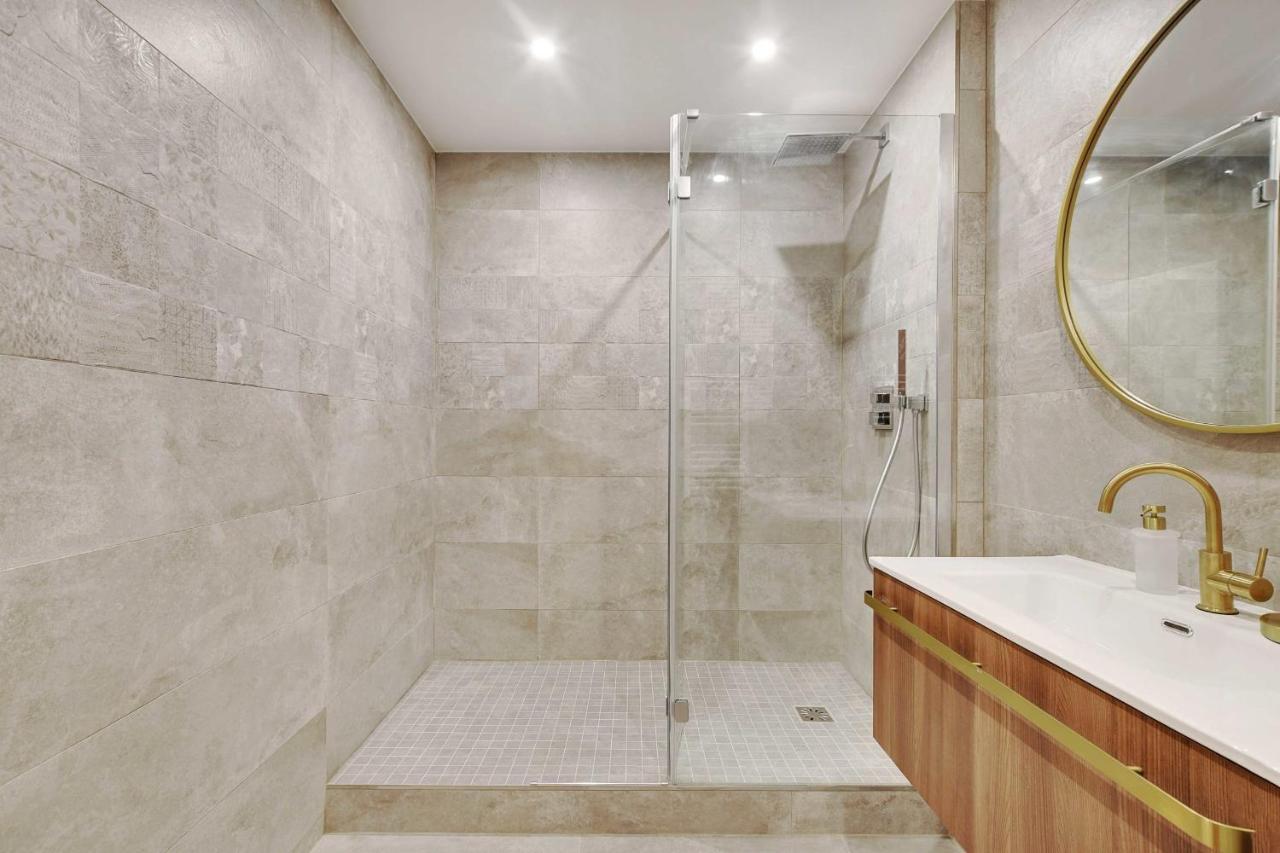 Magnificent 3bdr-6pax Batignolles Apartment Paris