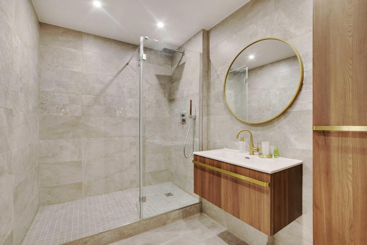 Magnificent 3bdr-6pax Batignolles Apartment