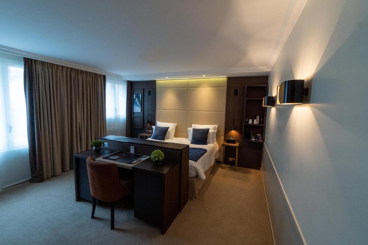 Saxe Eiffel 4* Paris