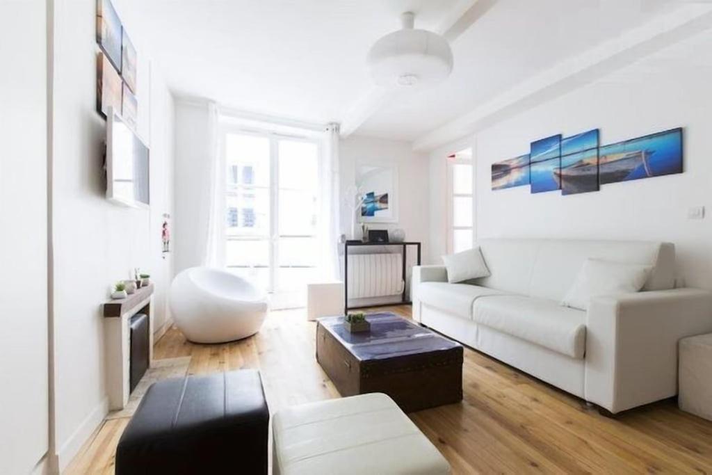 Apartment High Standing 2-room In Latin Quarter Paris