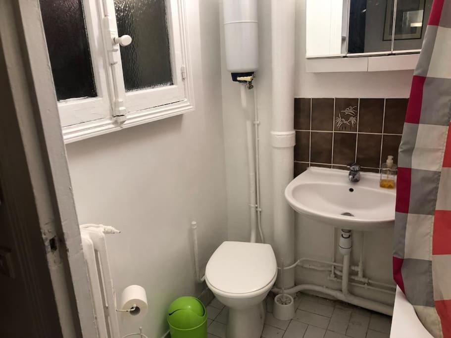 Beau Appartement,proche De Metro Appartamento Parigi