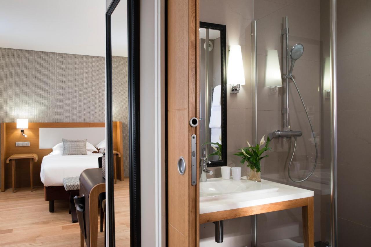 Hotel Le Six 4*
