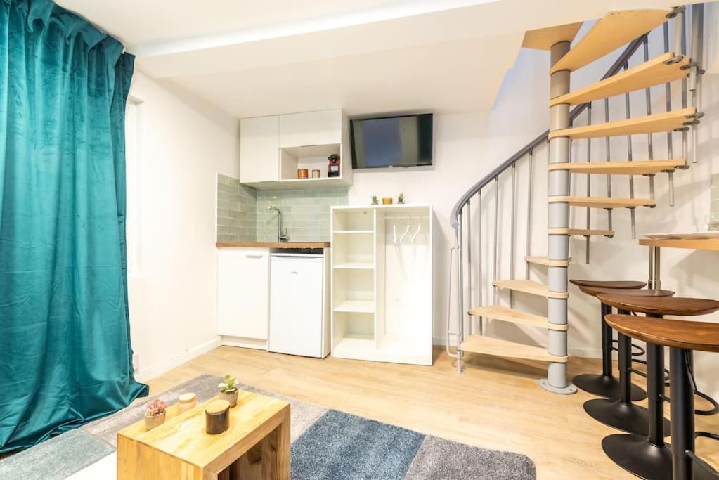 Petit Chateau Proche De La Bastille / Gare De Lyon Apartment *