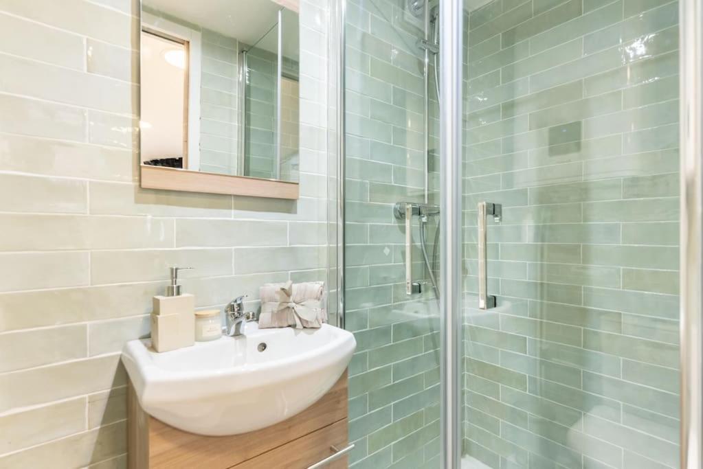 Petit Chateau Proche De La Bastille / Gare De Lyon Apartment *