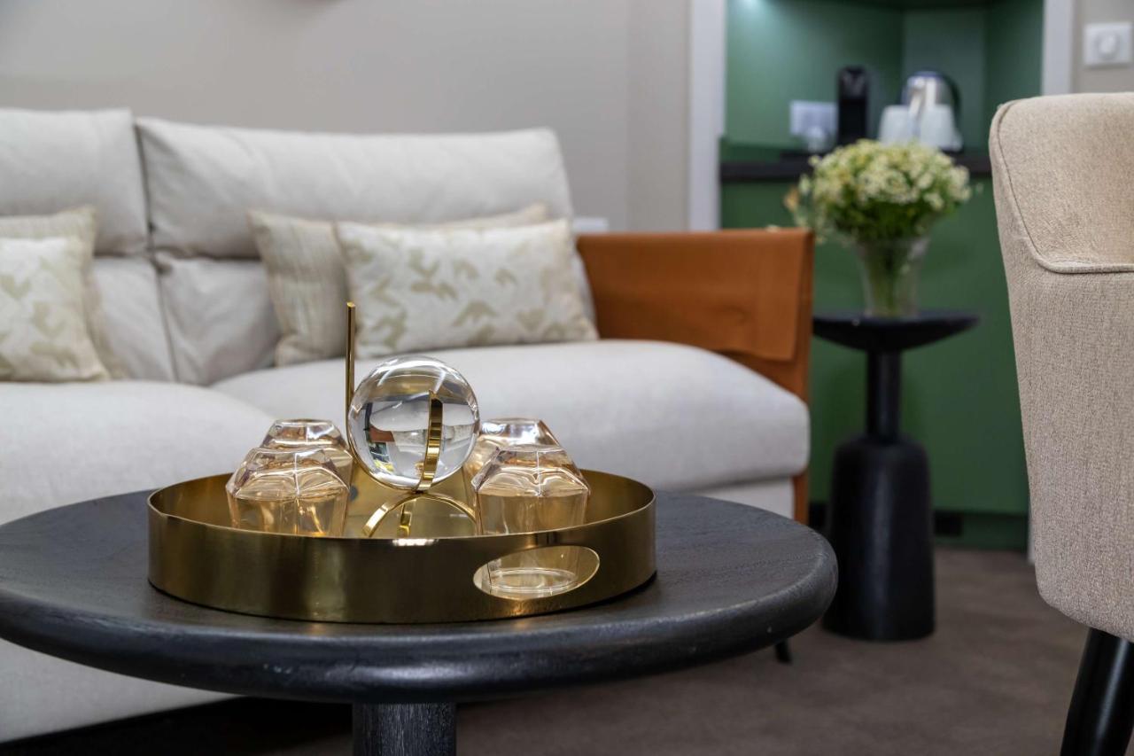 Camille Tapestry Collection By Hilton 4* Parigi