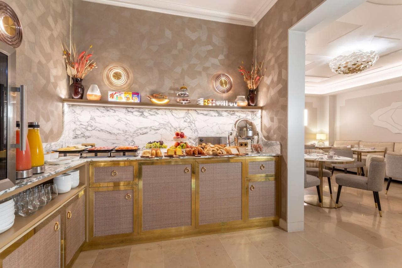 Camille Tapestry Collection By Hilton Hotel Parigi