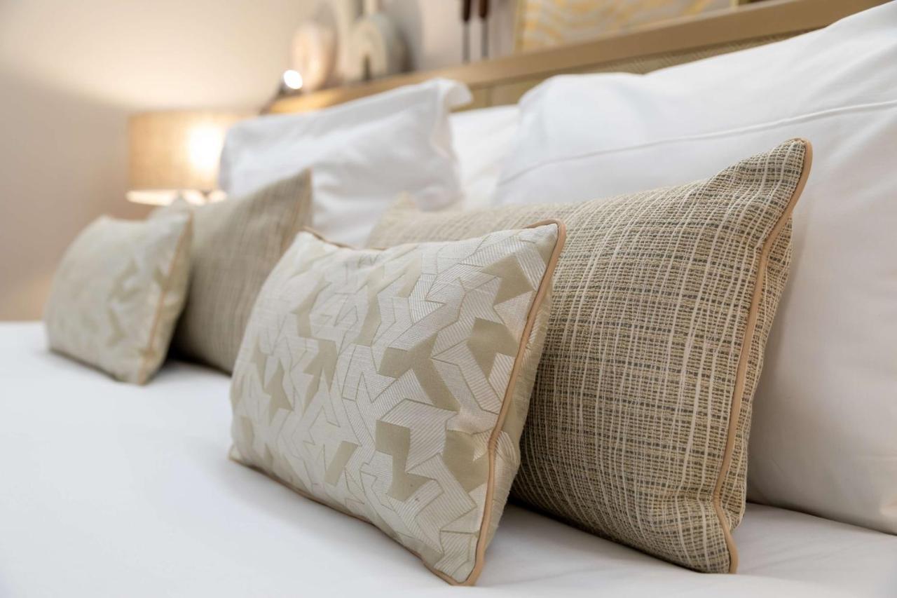Camille Tapestry Collection By Hilton 4* Parigi