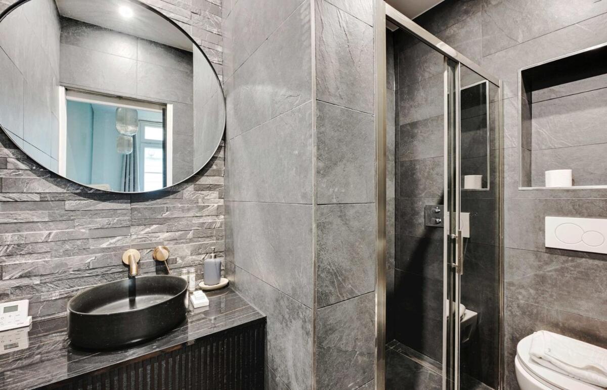 Cmg La Fayette - Montmartre Apartment