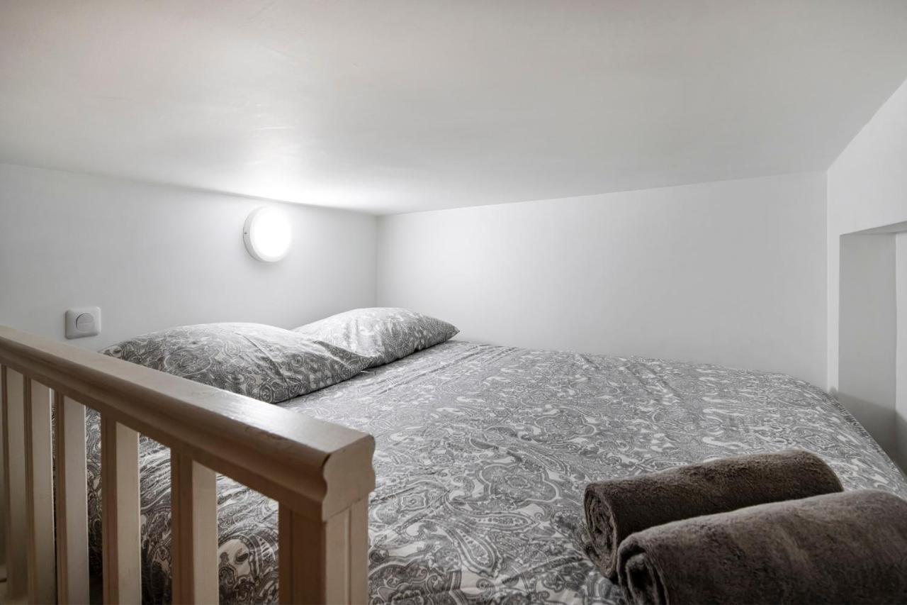 Apartment 5e Entre Notre Dame & Pantheon *
