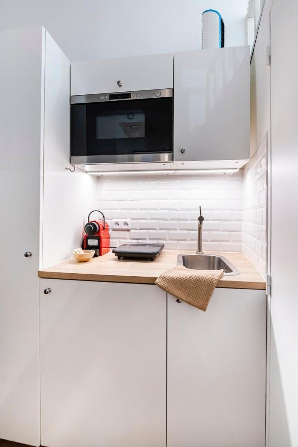 5e Entre Notre Dame & Pantheon Apartment