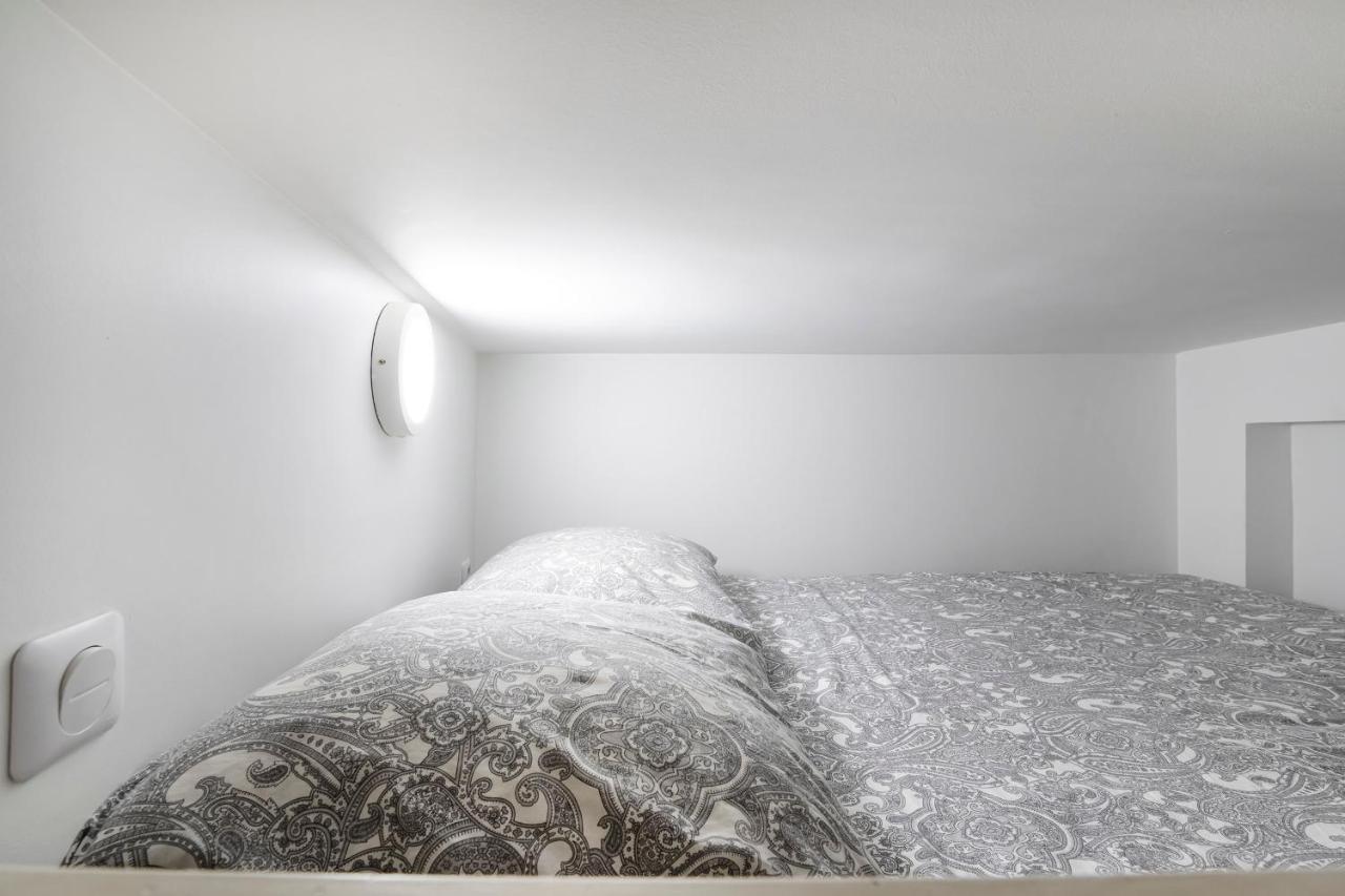 5e Entre Notre Dame & Pantheon Apartment