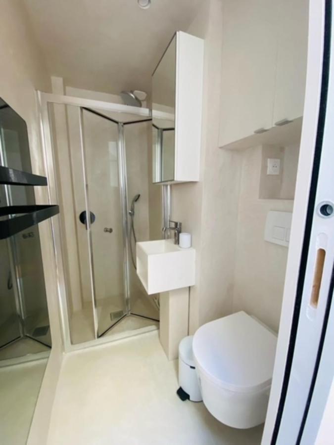 Warm 18m Ideal For Couple In *