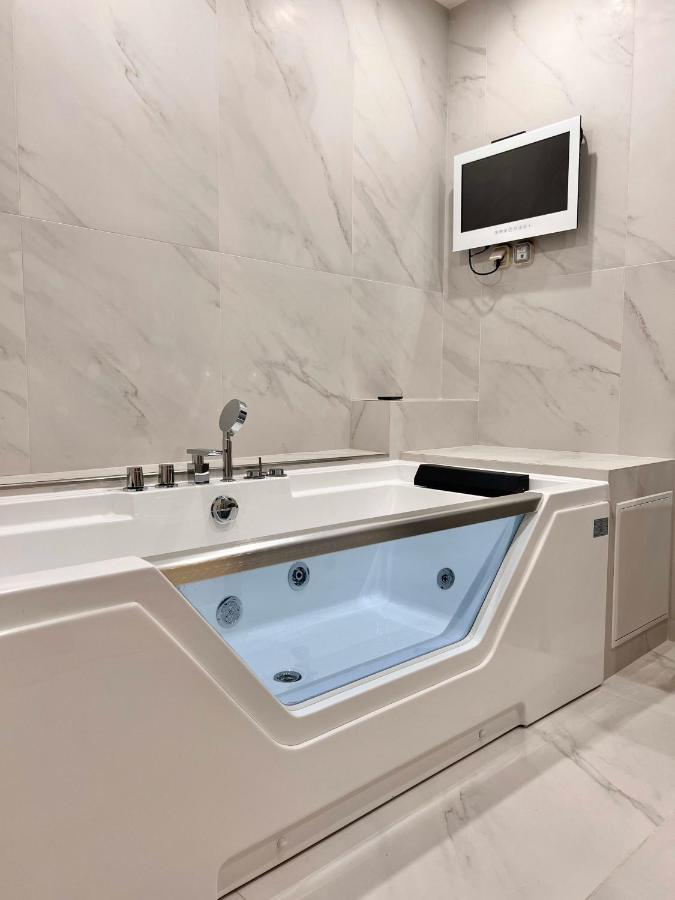Sauna Et Bain Remous Dans Un Luxe - 4p Appartamento