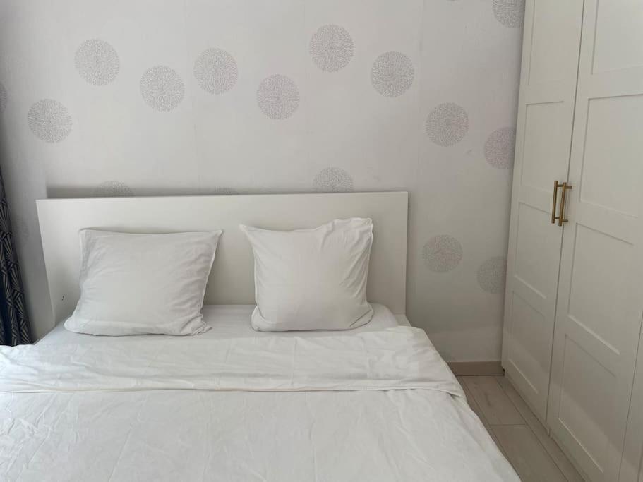 In The Heart Of The Champs Elysees With Balcony Appartamento *