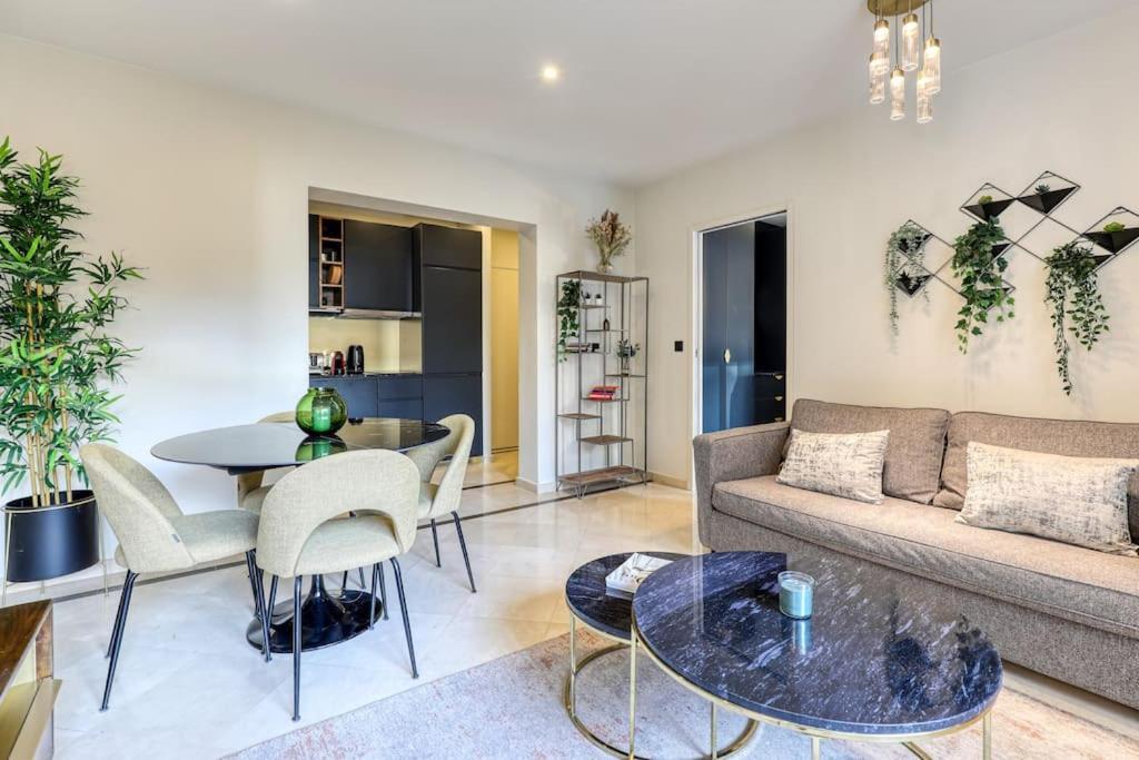 Montaigne Executive Apartment