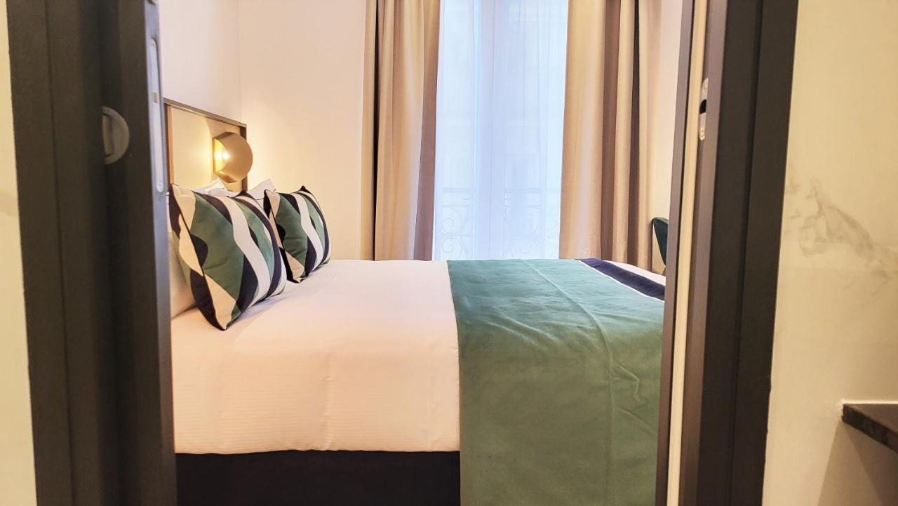 Star Champs-elysées Hotel 4*