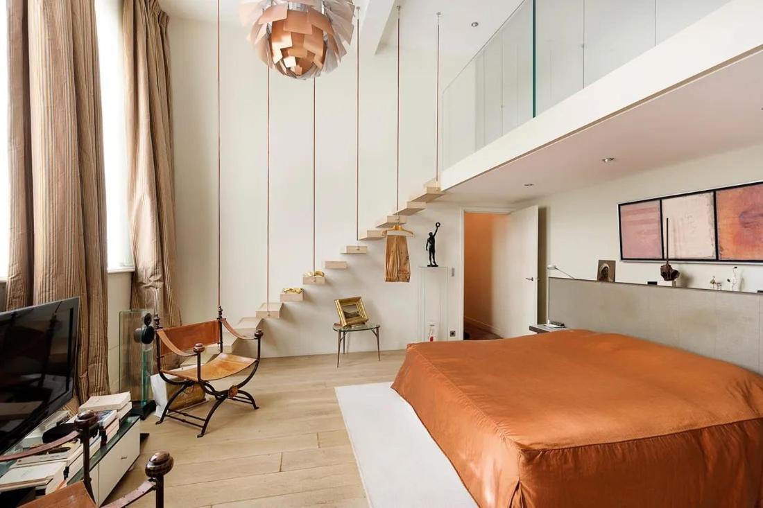 Feel The French Bourgeois Air In This Exceptional Casa vacanze