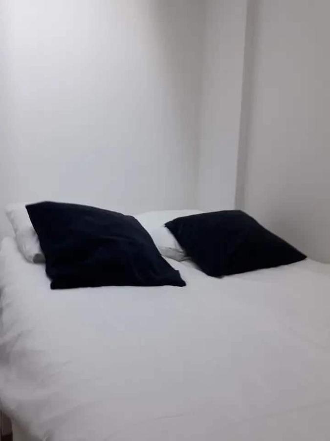 Studio Calme Propre Au Coeur Du Canal St Martin Lancry Appartamento Parigi