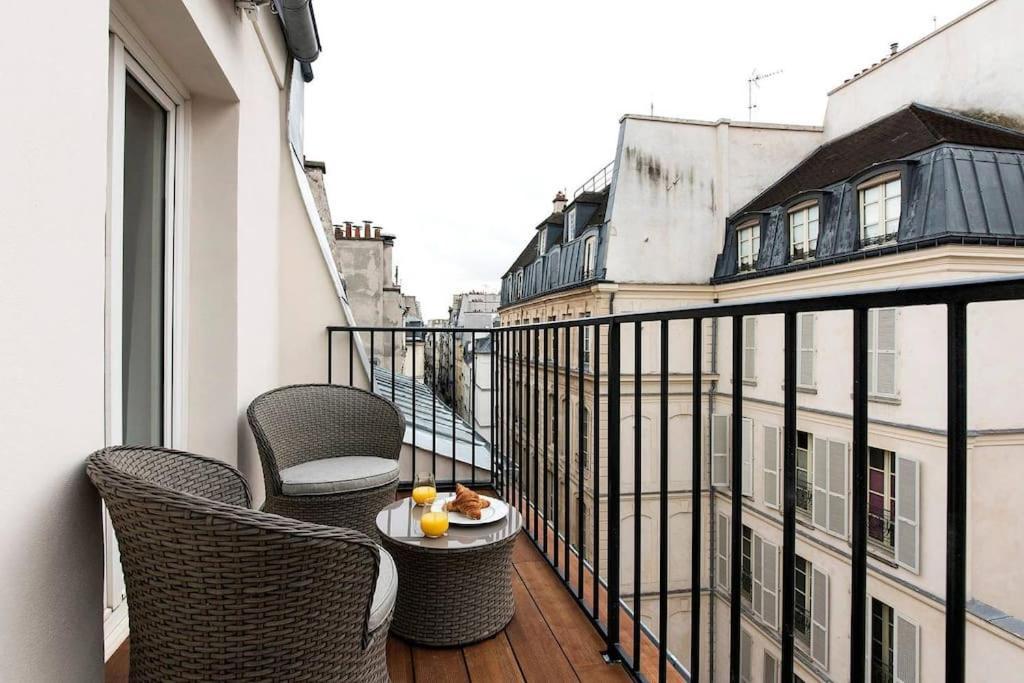 Superbe Avec Balcon Au Coeur De Montorgueil Appartamento *