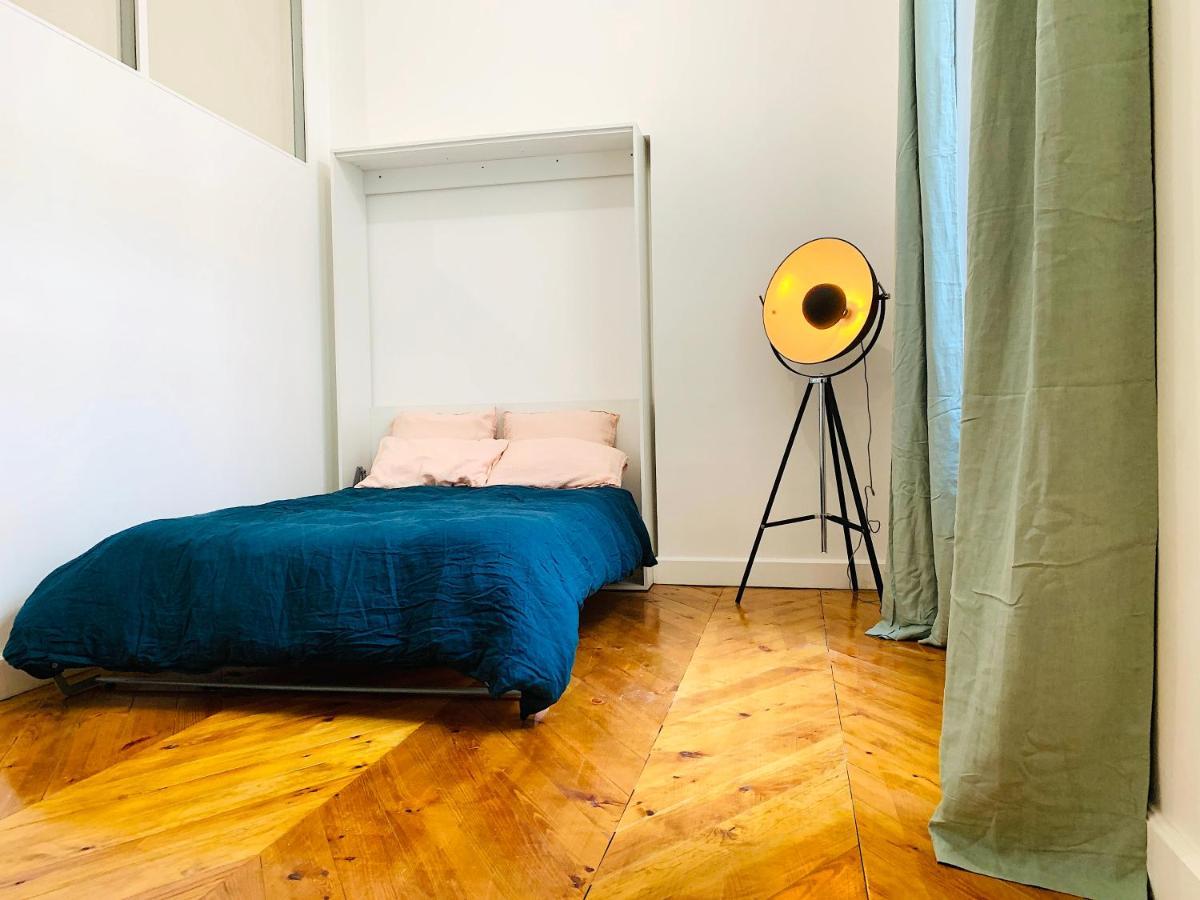 2 Bedrooms - Centre - Champs Elysees *