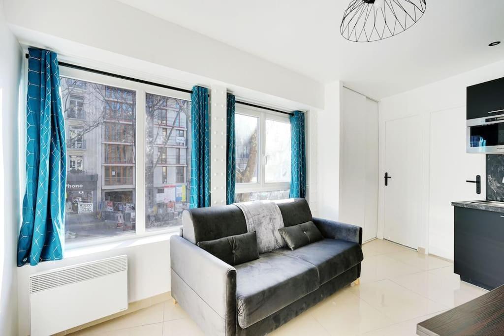 Magnifique 3 Pieces 18eme Apartment