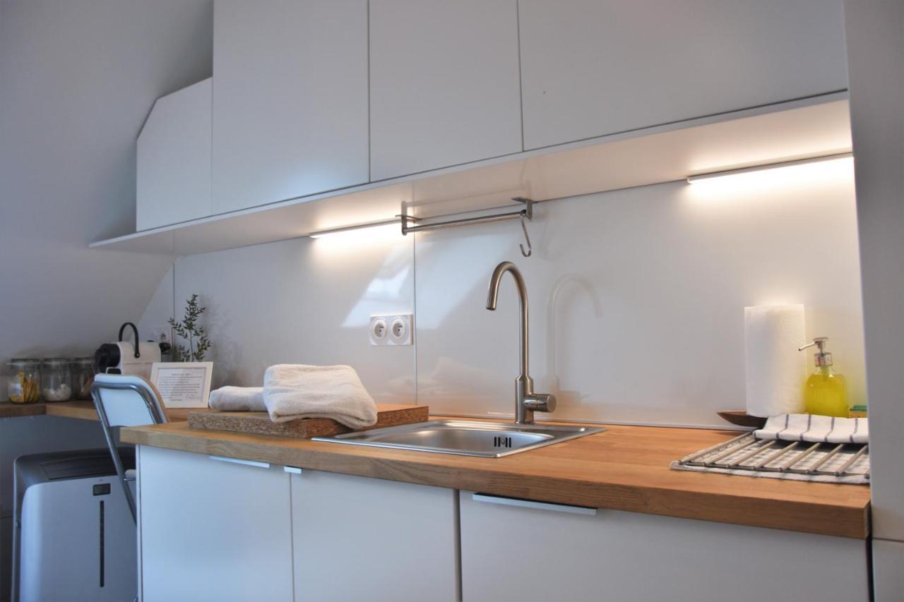 Apartment Studio Propre Calme Vue Ascenseur